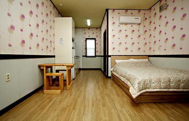 Namdangrodem Pension Hongseong Room photo